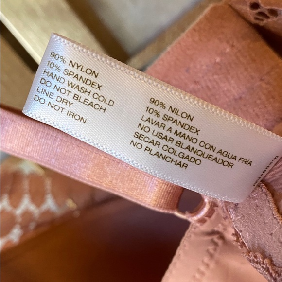 Adrienne Vittadini bra, dusty rose color, 34 C - Picture 5 of 5